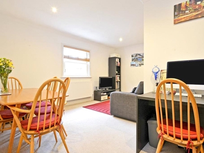 Barry Road, East Dulwich, London, SE22 1 bedroom flat/apartment