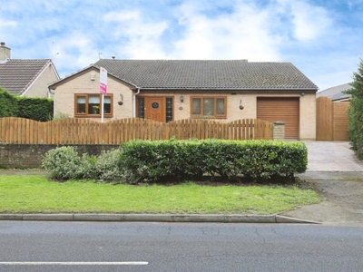 Woodsetts Road, North Anston, Sheffield - 4 bedroom detached bungalow