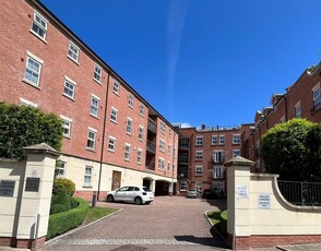 1 bedroom apartment for rent in Armstrong Drive, Worcester, WR1
