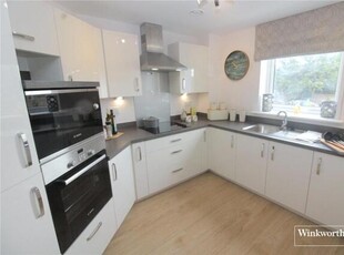 1 Bedroom Apartment For Sale In Borehamwood, Hertfordshire