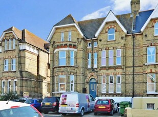 1 bedroom flat for rent in Manor Road Folkestone CT20