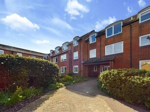1 Bedroom Flat For Sale In Goring-by-sea, Worthing