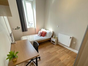 1 bedroom flat share for rent in Hardman Street, L1 9AS, , L1