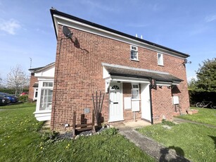 1 bedroom semi-detached house for rent in Alconbury Close, Stanground, Peterborough, PE2