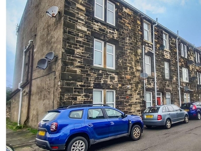 2 bed top floor flat for sale in Largs
