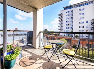 2 bedroom apartment for rent in 2-bed RIVERSIDE apartment with BALCONY, Erebus Drive, London, SE28 0GN, SE28