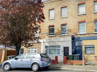 2 bedroom apartment for rent in Bovill Road, London, SE23