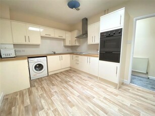 2 bedroom apartment for rent in Cricklade Road, Gorsehill, Swindon, Wiltshire, SN2