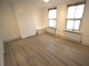 2 bedroom apartment for rent in Dartford Road, Dartford, DA1