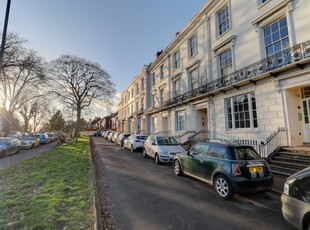 2 bedroom apartment for rent in Warwick Place, Leamington Spa, CV32