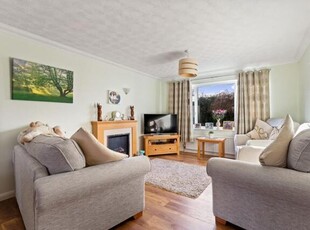 2 Bedroom Bungalow For Sale In Eythorne, Dover
