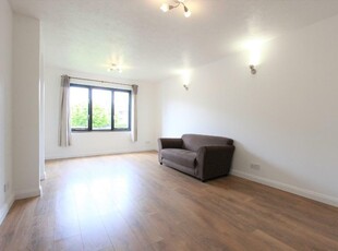 2 bedroom flat for rent in 10 Maldon close, Lodnon, E15 1PR, E15