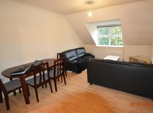 2 bedroom flat for rent in Park Lodge, 7-9 Alexander Road South, Whalley Range, Manchester, M16