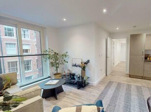 2 bedroom flat for rent in Short Hill, Nottingham, NG1