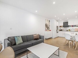 2 bedroom flat for rent in Sterling Way, Islington, London, N7
