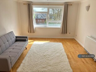 2 bedroom flat for rent in Winn Road, Southampton, SO17