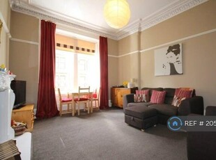 2 bedroom maisonette for rent in Duke Street, Glasgow, G31