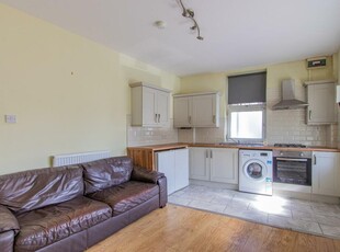 2 bedroom private hall for rent in Glenroy Street, Roath, CF24