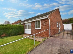 2 bedroom semi-detached bungalow for sale in Derwent Walk, Oadby, Leicester, LE2