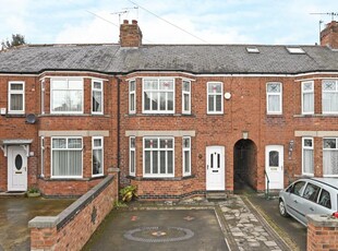 2 bedroom terraced house for rent in Lilac Avenue, York, YO10