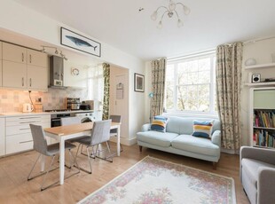 3 bedroom apartment for rent in Upper Park Road, London, NW3