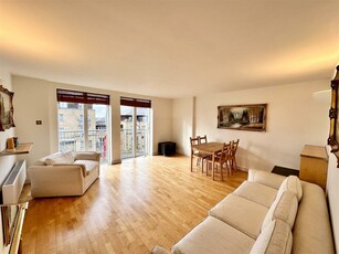 3 bedroom apartment for rent in Willow Court, Admiral Walk, London, W9