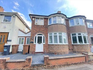 3 bedroom semi-detached house for rent in Coventry Road, Sheldon, Birmingham, B26