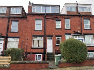 3 bedroom terraced house for rent in Lumley Grove, Leeds, LS4