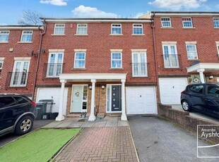 3 Bedroom Town House For Sale In Preston