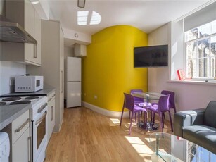4 Bedroom Apartment For Rent In Huddersfield