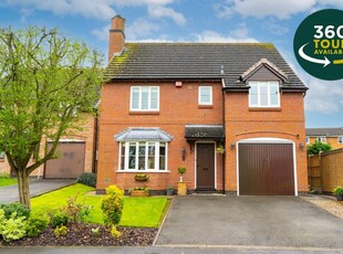 4 bedroom detached house for sale in Elliot Close, Oadby, Leicester, LE2