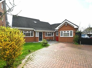 4 Bedroom Detached House For Sale In Langley, Berkshire