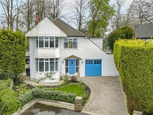 4 bedroom detached house for sale in Oaklea Gardens, Leeds, LS16