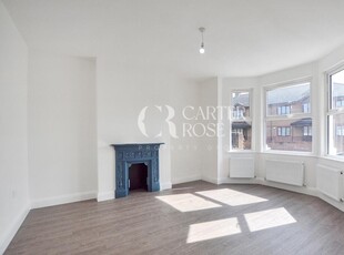 4 bedroom end of terrace house for rent in St. Johns Road, London, TW7