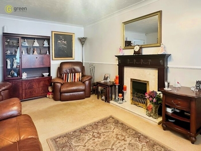 4 Bedroom End Terrace House For Sale