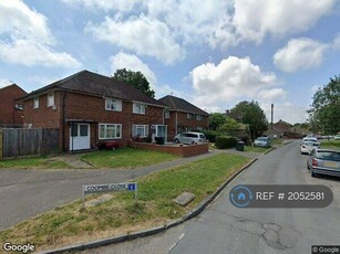 4 Bedroom Semi-detached House For Rent In Crawley
