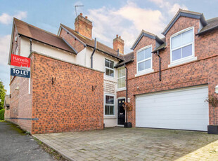 4 Bedroom Semi-detached House For Sale In Quarndon, Derby