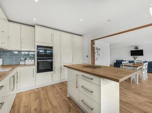 5 Bedroom Detached House For Sale In Sevenoaks, Kent