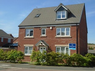 5 bedroom detached house for sale in The Rowans, Robin Hood, Wakefield, West Yorkshire, WF3