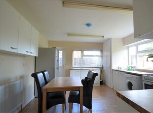 5 bedroom end of terrace house for rent in £89 PPPW Gibbins Rd, Selly Oak. 20mins to University of Birmingham, B29