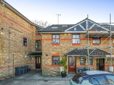 5 Bedroom End Of Terrace House For Sale In London, N10