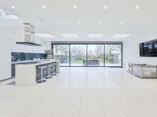 5 Bedroom House For Rent In Ealing, London