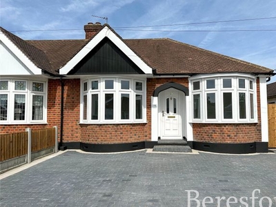 Bungalow for sale in Central Drive, Hornchurch RM12