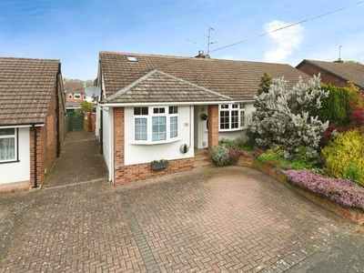 Bungalow for sale in Woodland Close, Brentwood, Essex CM13