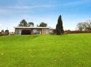 Detached bungalow to rent in Fern Grove, Cherry Willingham, Lincoln LN3