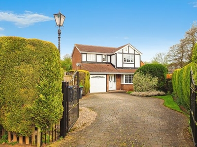 Detached house for sale in Dalebrook Crescent, Hucknall, Nottingham, Nottinghamshire NG15