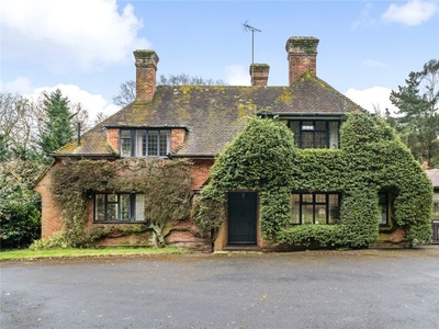 Detached house for sale in Hayes Lane, Wokingham, Berkshire RG41