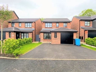 Detached house to rent in Scholars Avenue, Salford M6