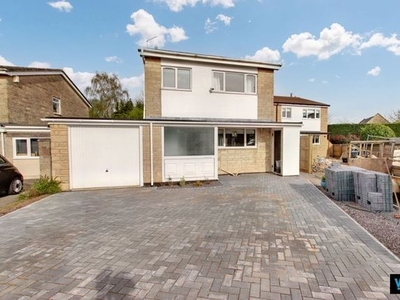 Detached house to rent in Springfield Close, Corsham SN13