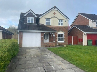 Detached house to rent in Widdale Close, Warrington WA5